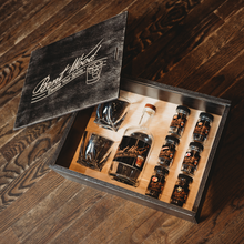 Load image into Gallery viewer, Bent Wood Whiskey Gift Set
